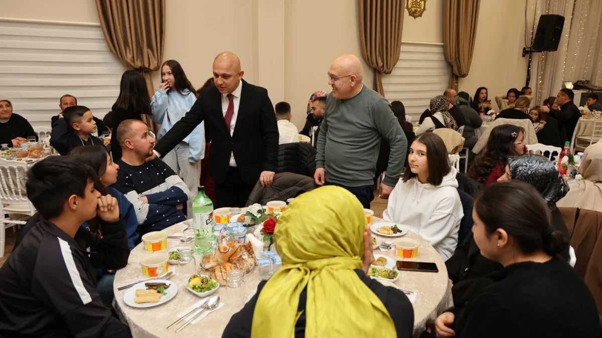 Başkan Ahmet Önal, LGS Öğrencileri ve Aileleriyle İftar Sofrasında Buluştu
