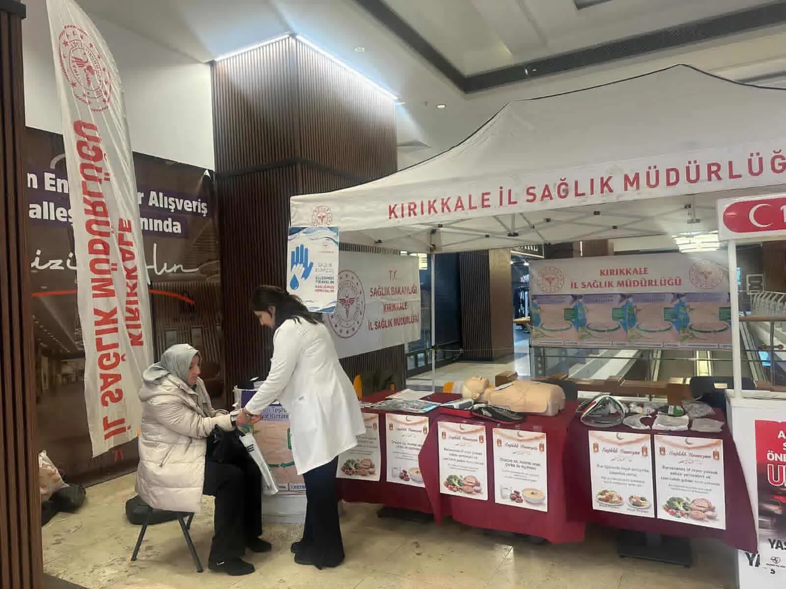 Kırıkkale’de “Ramazanda Sağlık” Standı Vatandaşlarla Buluştu