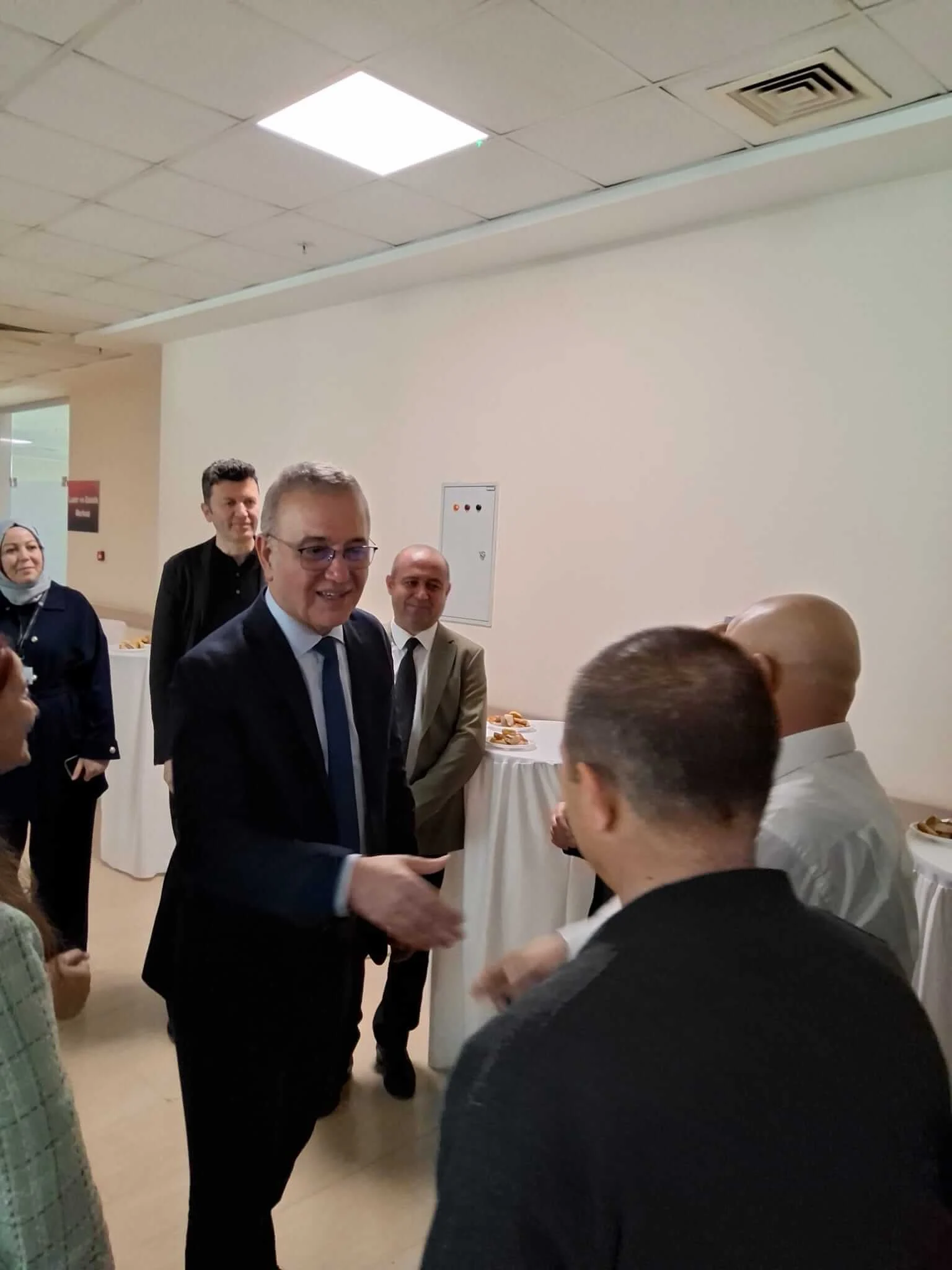 Kırıkkale Üniversitesi Hastanesi’nde Bayramlaşma Heyecanı: Birlik ve Beraberlik Mesajı Verildi