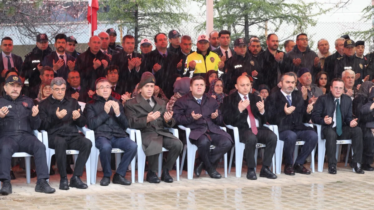 Kırıkkale’de Ramazan Bayramı Arifesinde Şehitlik Ziyaret Edildi