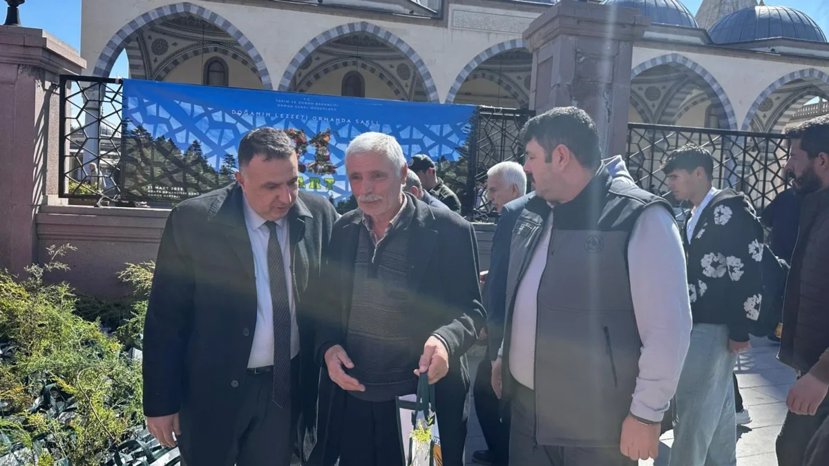 Kırıkkale’de Vatandaşlara Ücretsiz Fidan Dağıtıldı