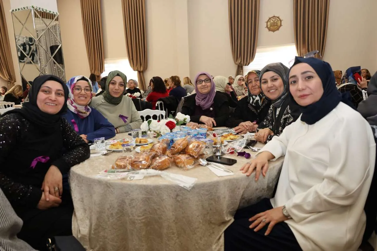 Kırıkkale’de Kadınlar Günü’nde Birlik ve Dayanışma Rüzgarı Esti