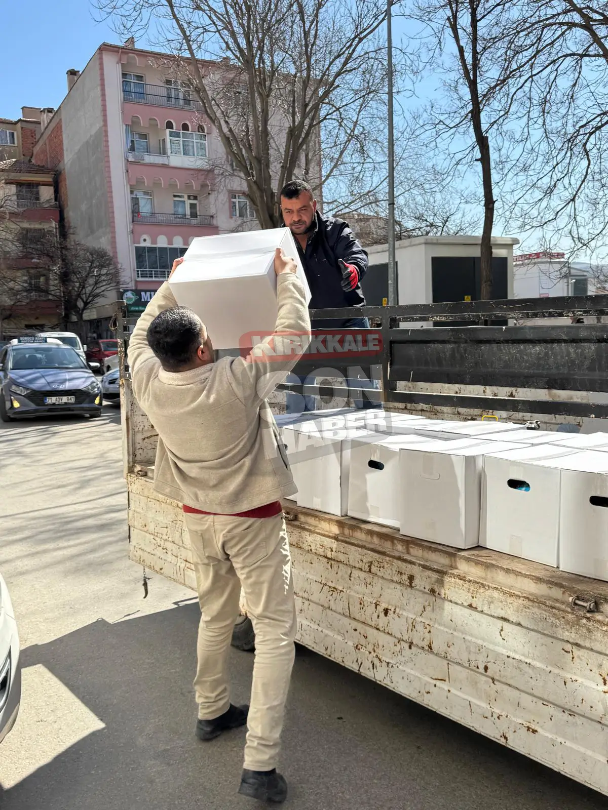 Sadettin Saran’dan Kırıkkale’de 2300 Aileye Ramazan Desteği