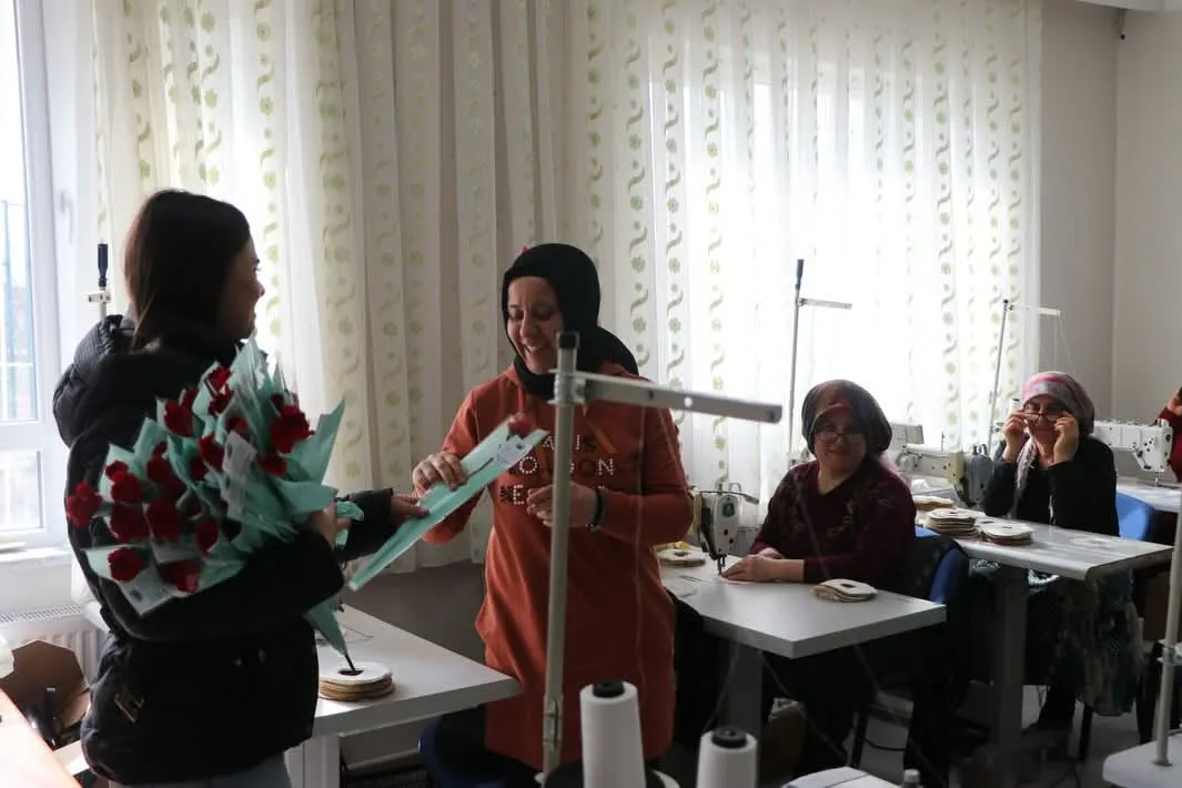Yahşihan Belediyesi’nden Kadın Çalışanlara 8 Mart Anlamlı Kutlama