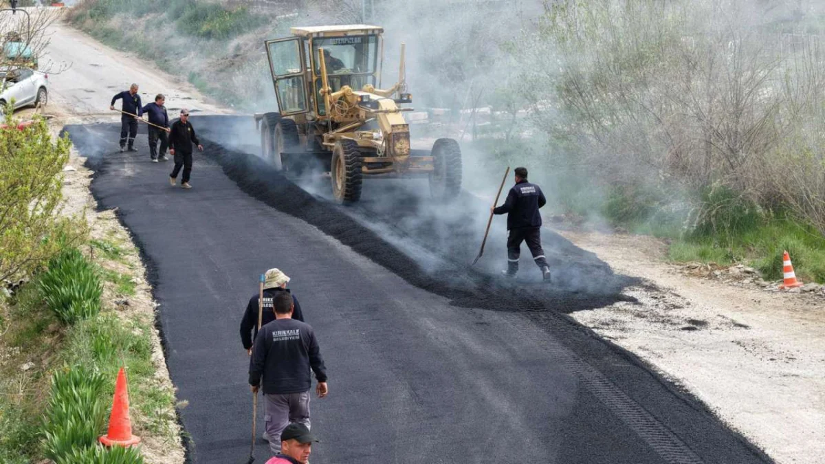 Kırıkkale’de Ulaşım Hamlesi: Karşıyaka ve Ahılı Bağlantı Yolu Yenileniyor