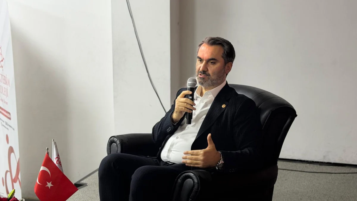 AK Parti Kırıkkale Milletvekili Mustafa Kaplan, Mektebim Koleji’nde Gençlerle Girişimciliği Konuştu