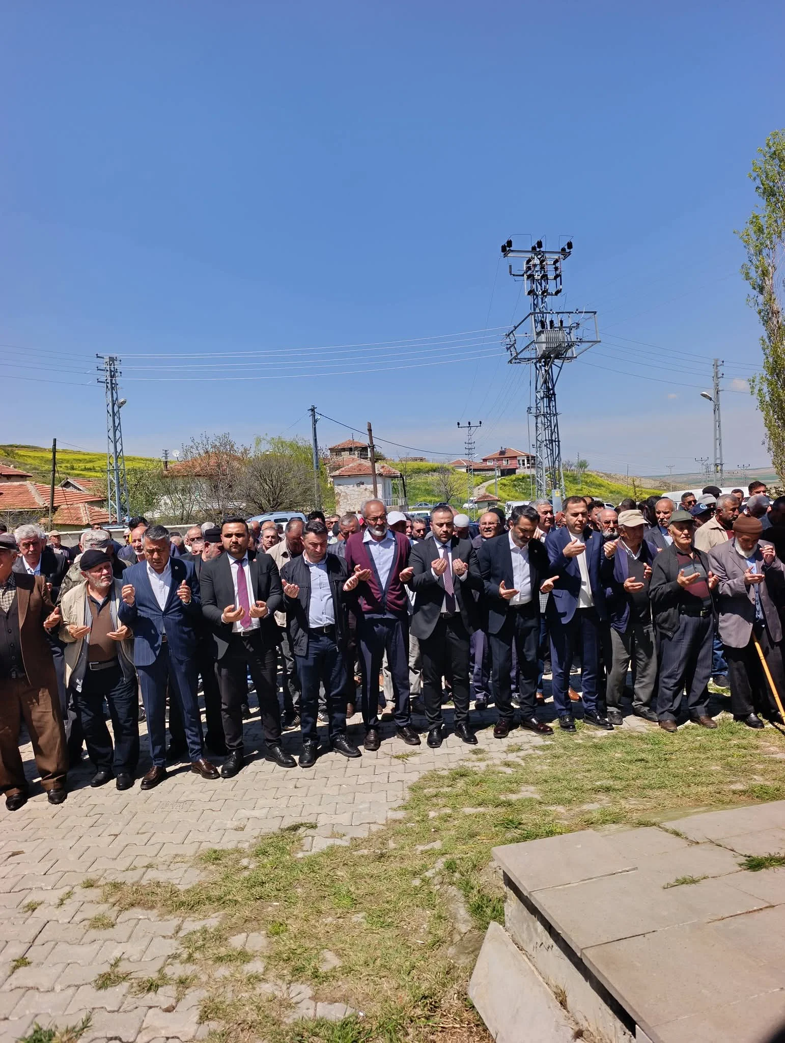Delice’nin Coğul Köyünde Şükür Duası: Protokol ve Vatandaşlar Bir Araya Geldi