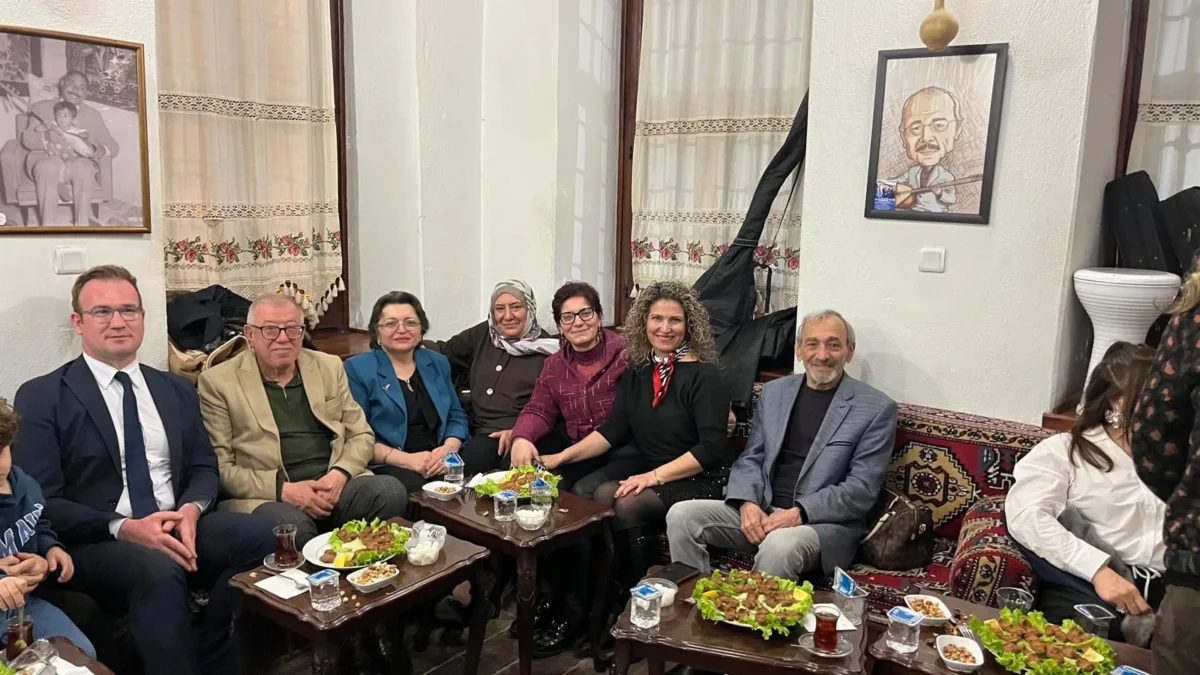 Keskin’de Kültür Sanat Rüzgarı: Kasaba Ekibi Sahne Aldı