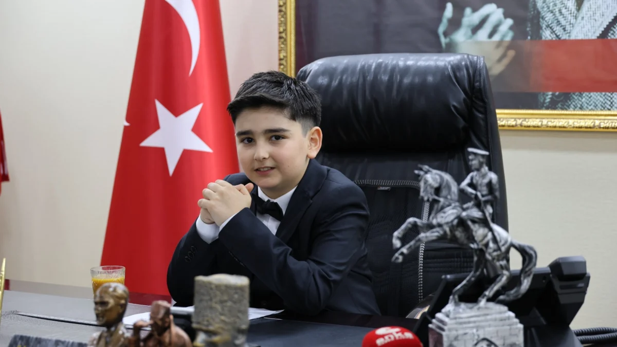 Kırıkkale Belediyesi’nde 23 Nisan Coşkusu: Koltuk Küçük Başkan Bulut Ali’ye Emanet
