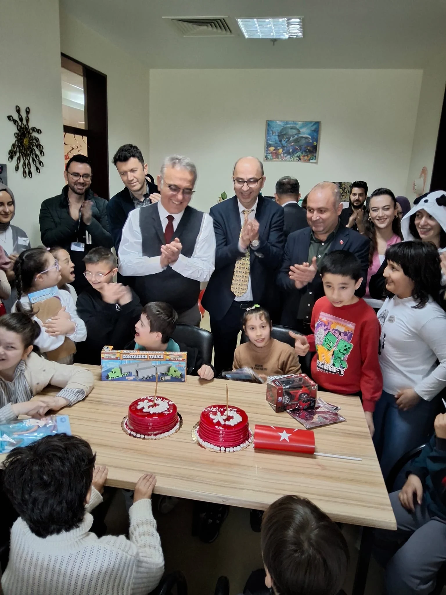 Kırıkkale Üniversitesi Tıp Fakültesi Fizik Tedavi Hastanesi’nde Özel Çocuklara Anlamlı 23 Nisan Kutlaması