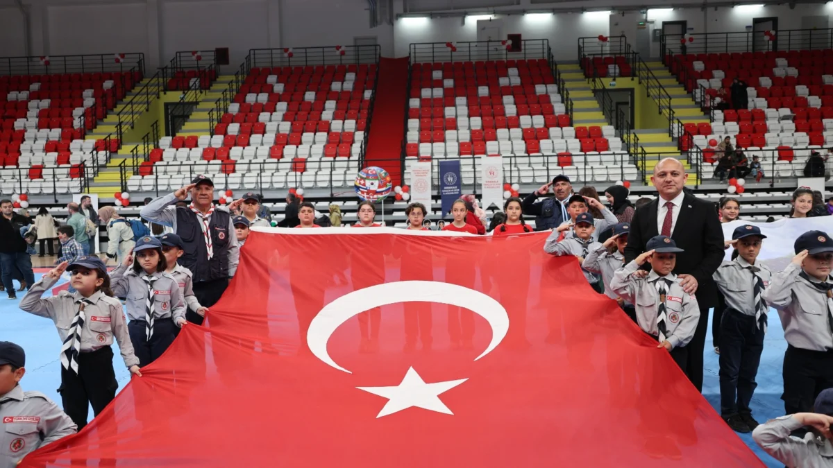 Kırıkkale’de 23 Nisan Coşkuyla Kutlandı: Miniklerden Görkemli Kutlama
