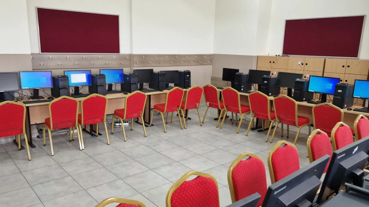 Kırıkkale İl Milli Eğitimden Halil Öztürk’e Teşekkür; 20 Okula 250 Bilgisayar Ulaştırıldı