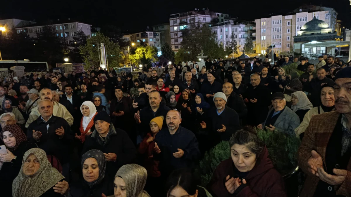 Kırıkkale’de Hac Heyecanı: 165 Hacı Adayı Dualarla Kutsal Topraklara Uğurlandı
