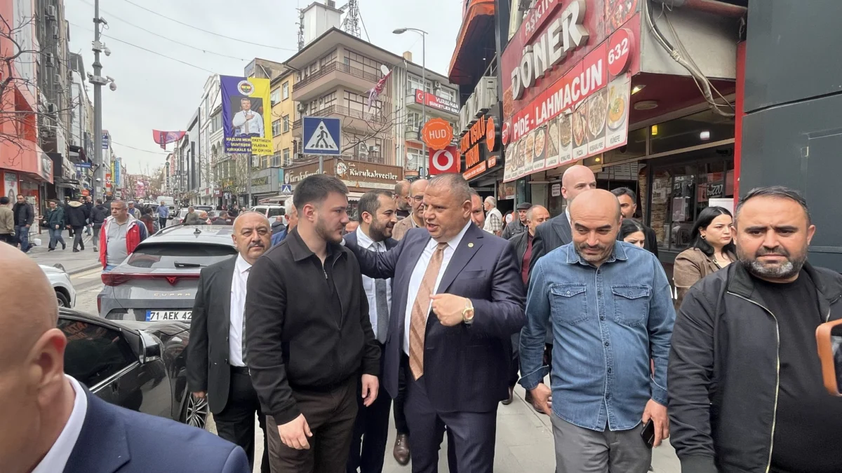 MHP’li Halil Öztürk Kırıkkale Sokaklarında: “Cumhur İttifakı Varsa Huzur Var”