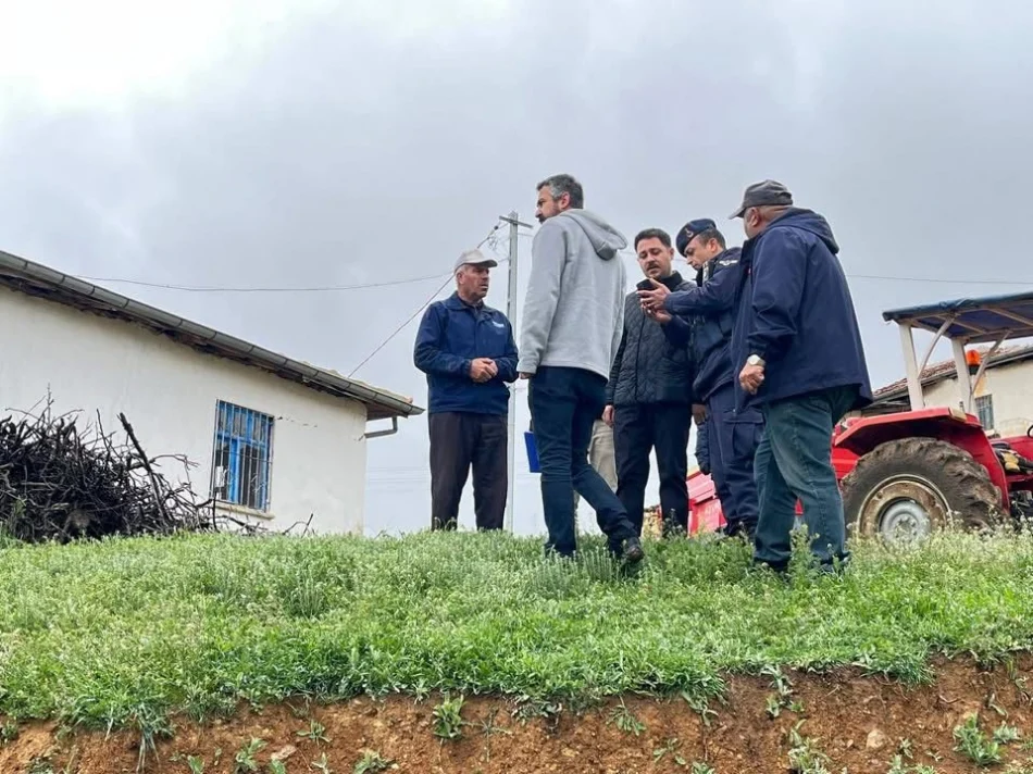 Derekışla Köyünde Sağanak Sonrası Korkutan Görüntü: Toprak Yarıldı, 9 Ev Hasar Gördü