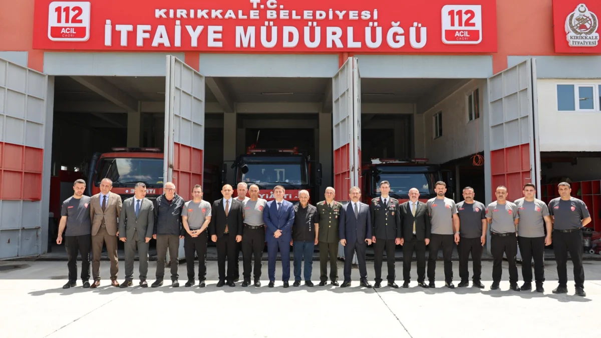 Kırıkkale Protokolünden Kontrol Noktasında Bayram Denetimi: Vali Sarıibrahim’den Sürücülere Önemli Uyarılar