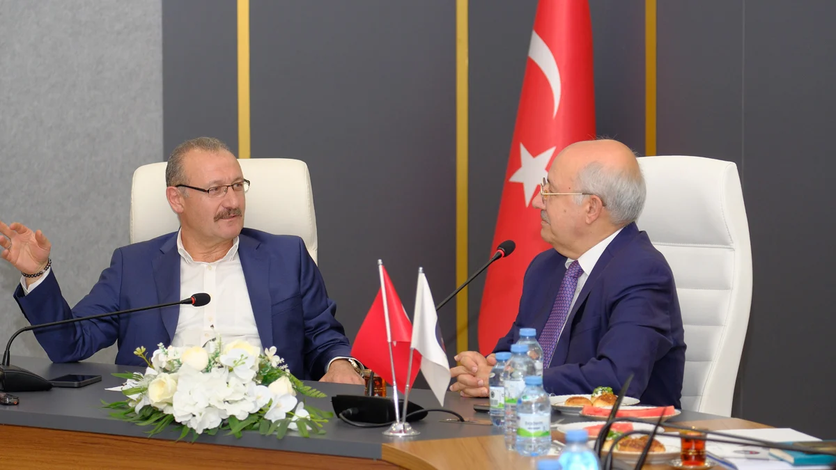 Kırıkkale Üniversitesi Senatosu’na Kıbrıs’tan Önemli Konuk: Prof. Dr. Mehmet Karaca Ziyaret Etti