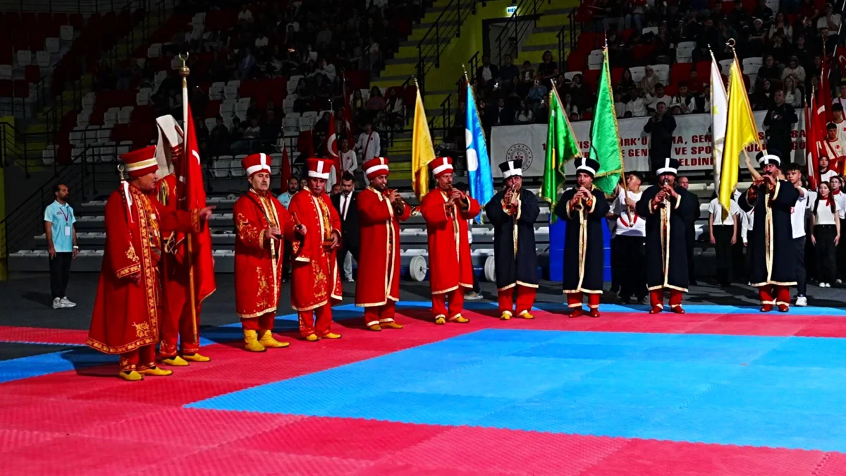 Kırıkkale’de 19 Mayıs Coşkusu: Gençlerin Gösterileri Büyük Beğeni Topladı