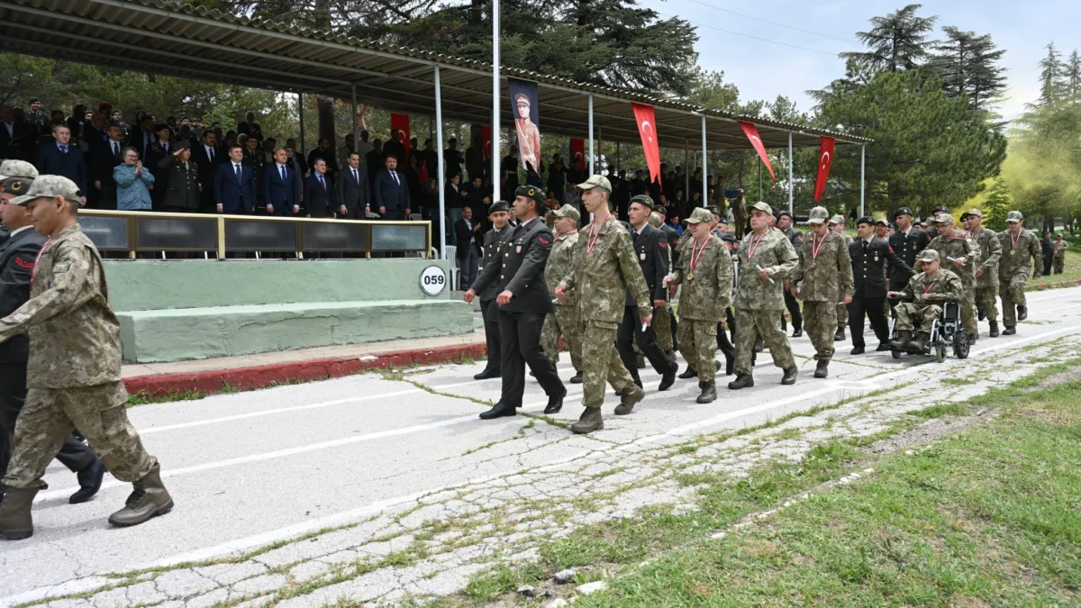 Kırıkkale’de Engelli Gençlerin Gurur Günü: 19 Vatandaş Yemin Ederek Asker Oldu