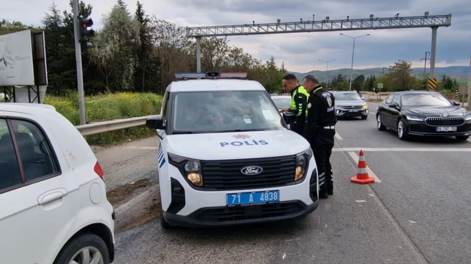 Kırıkkale’de İki Otomobil Çarpıştı: 2’si Çocuk 7 Yaralı