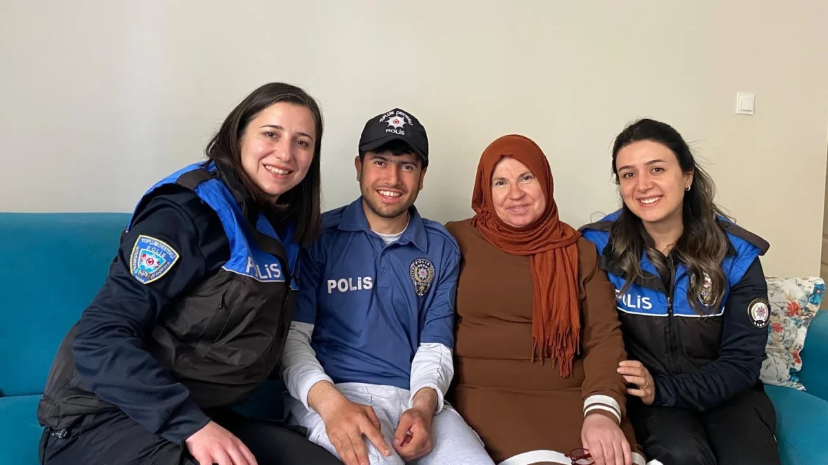 Kırıkkale’de Özel Gereksinimli Efe’nin Polis Olma Hayali Gerçek Oldu