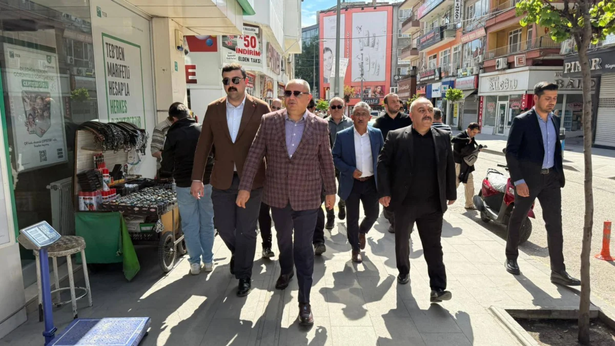 MHP’li Halil Öztürk’e Kırıkkale’de Yoğun İlgi: Vatandaşlarla Bir Araya Geldi
