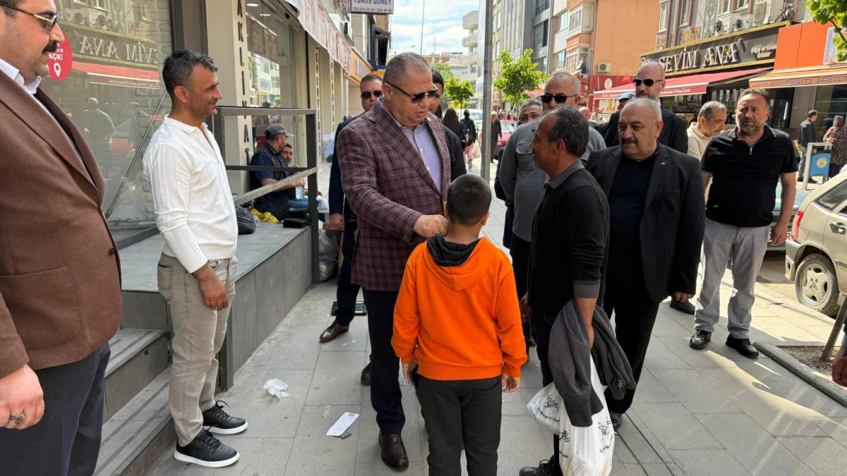 MHP’li Halil Öztürk’e Kırıkkale’de Yoğun İlgi: Vatandaşlarla Bir Araya Geldi