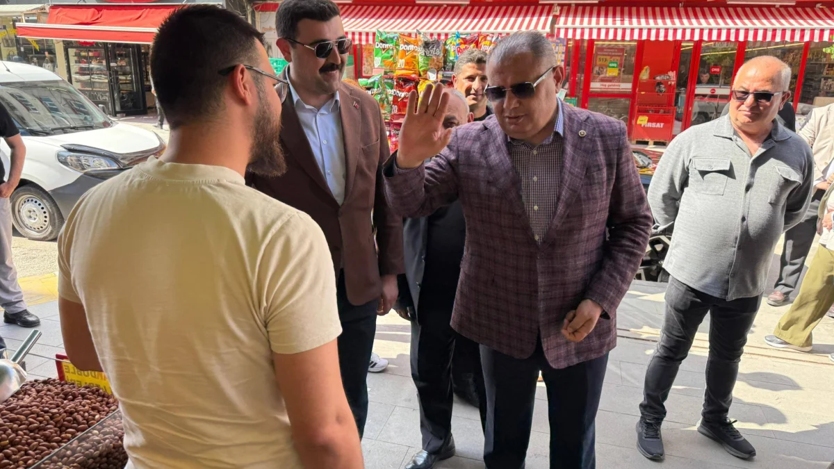 MHP’li Halil Öztürk’e Kırıkkale’de Yoğun İlgi: Vatandaşlarla Bir Araya Geldi