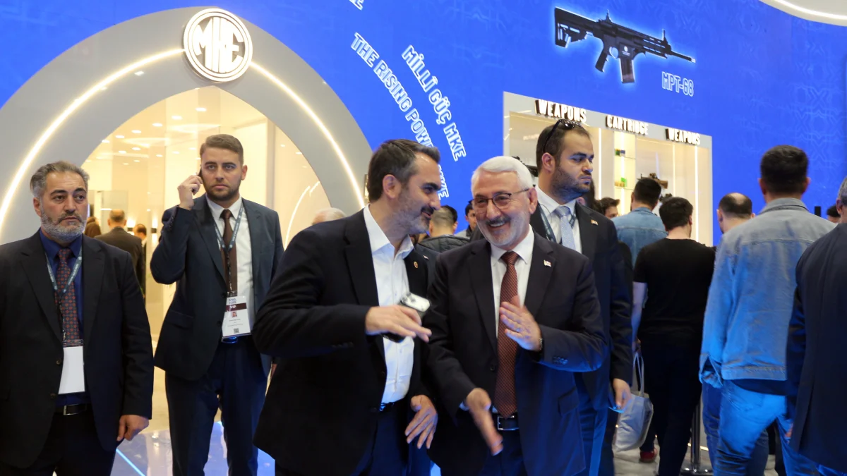 Mustafa Kaplan SAHA EXPO 2026’da MKE’yi Ziyaret Etti: “MKE, Kırıkkale’nin Üretim Gücüne Güç Katıyor”