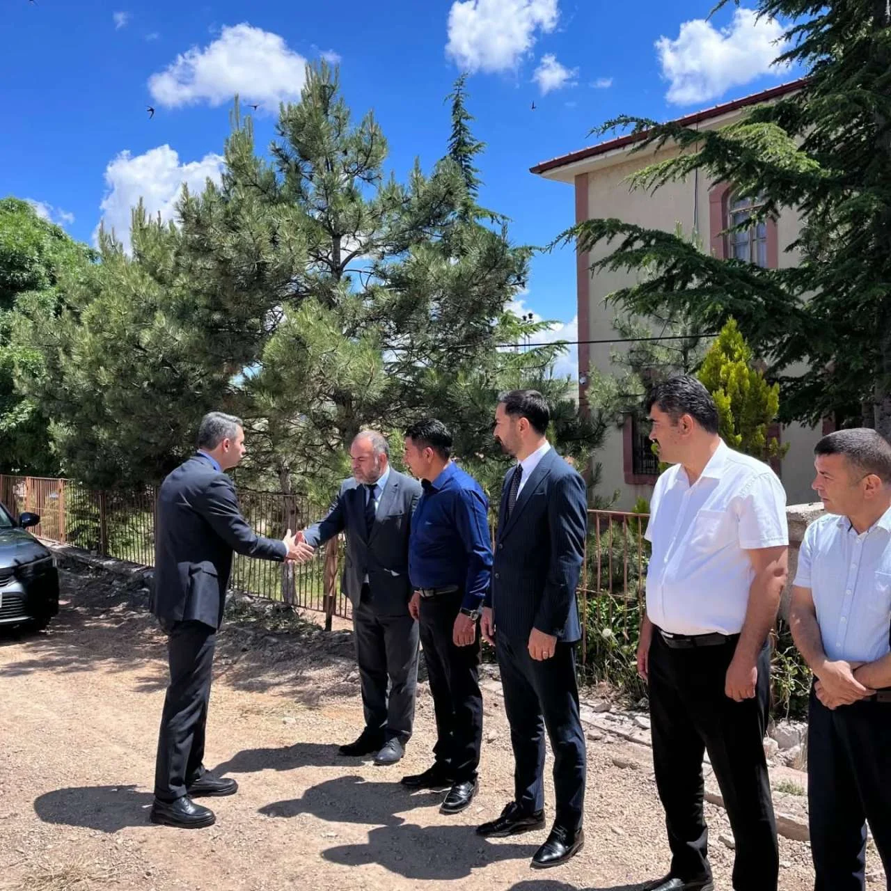 Keskin’de Bozlak Geleneğine Güçlü Destek: Kaymakam Kayatürk Hacı Taşan Müzik Odası’nı İnceledi
