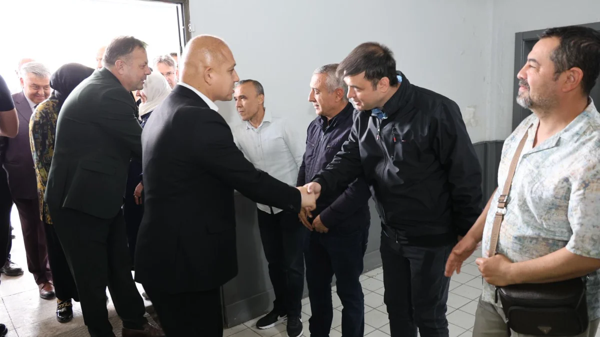 Kırıkkale Belediyesi’nde Bayramlaşma Töreni: Başkan Önal Personeliyle Bir Araya Geldi