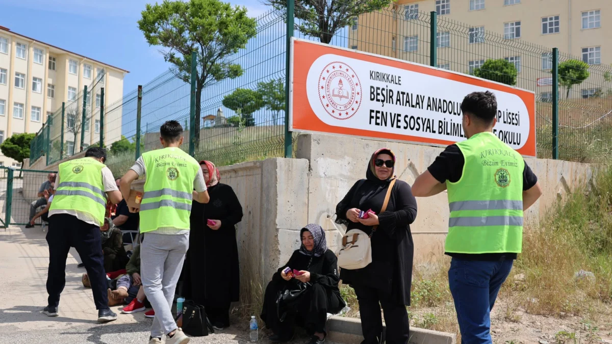 Kırıkkale Belediyesi’nden YKS Adaylarına ve Velilere Destek
