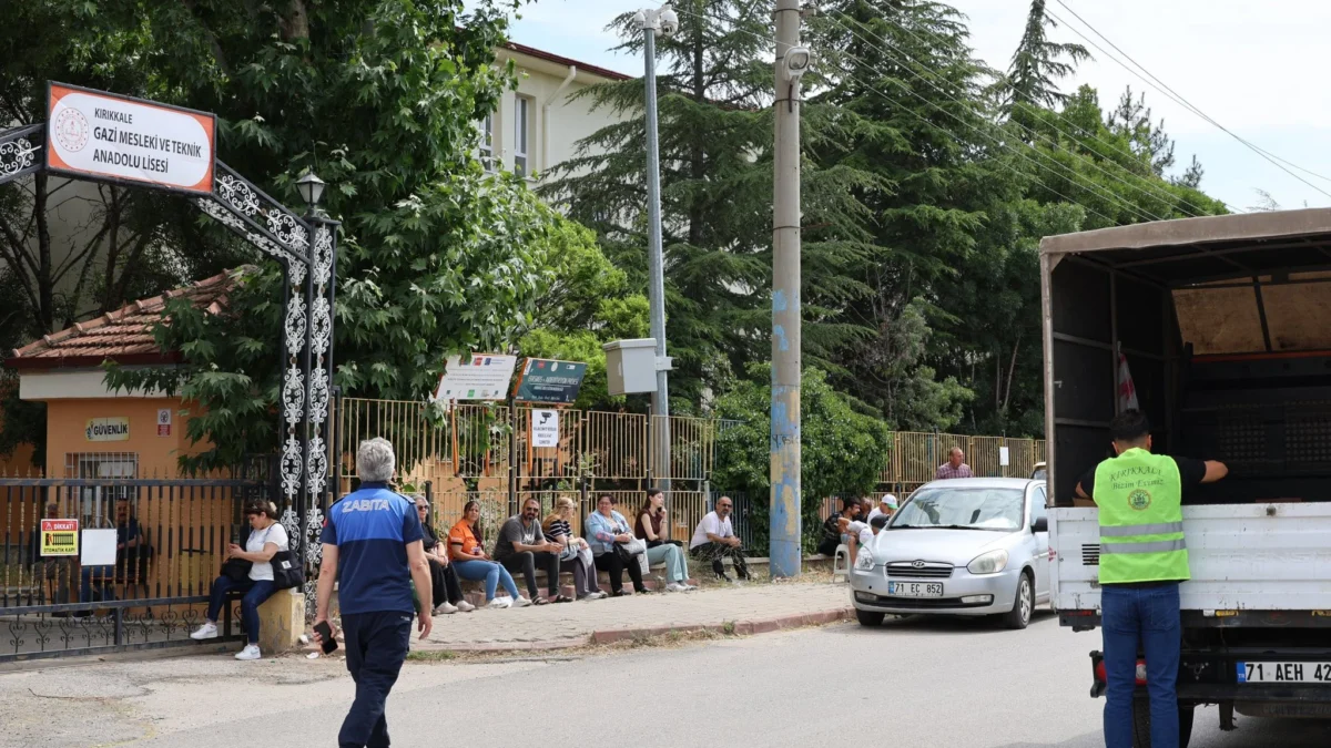 Kırıkkale Belediyesi’nden YKS Adaylarına ve Velilere Destek