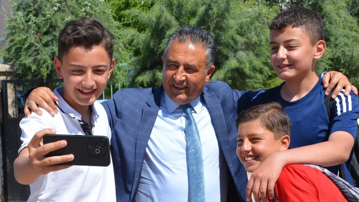 Kırıkkale İl Milli Eğitim Müdürü Rahmi Güney’den Okul Ziyareti: Öğrencilerle Samimi Buluşma