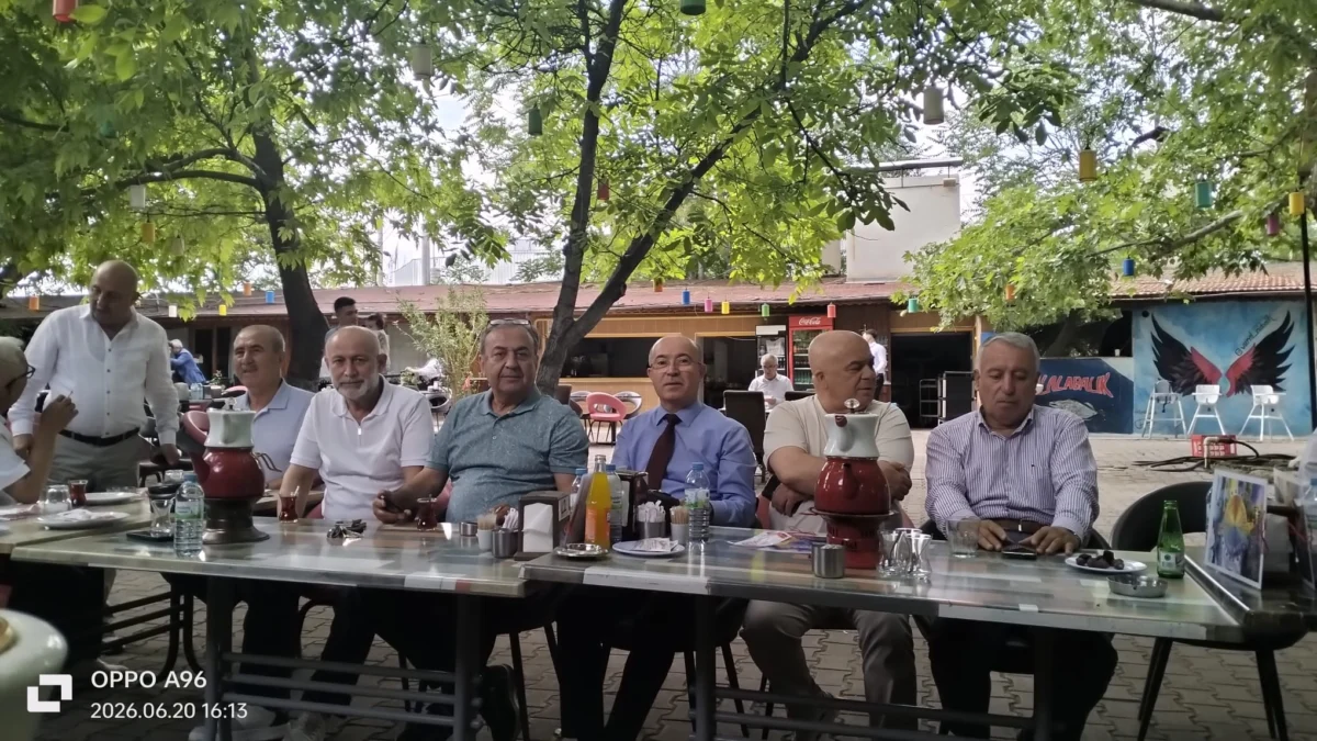 Kırıkkale Lisesi’nde 46 Yıllık Hasret Sona Erdi: 1980 Mezunları Buluştu
