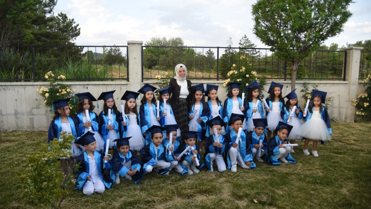 Kırıkkale MKE Anaokulu’nda Mezuniyet Coşkusu: Minikler İlk Diplomalarını Aldı
