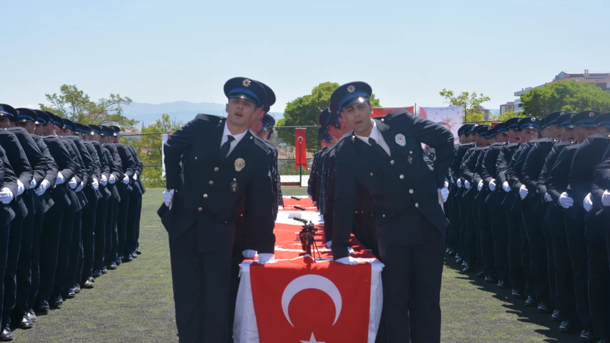 Kırıkkale Polis Meslek Yüksekokulu’nda Mezuniyet Coşkusu: 404 Yeni Polis Göreve Hazır