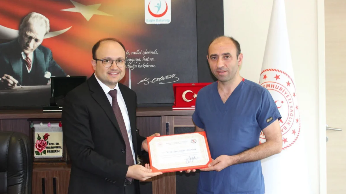 Kırıkkale Yüksek İhtisas Hastanesi’nden Kardiyoloji Uzmanı Dr. Hüseyin Kandemir’e Anlamlı Teşekkür