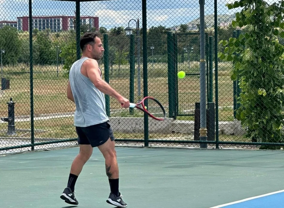 Kırıkkale’de Bir İlk: Kızılırmak Tenis Turnuvası Görkemli Bir Kapanışla Sona Erdi