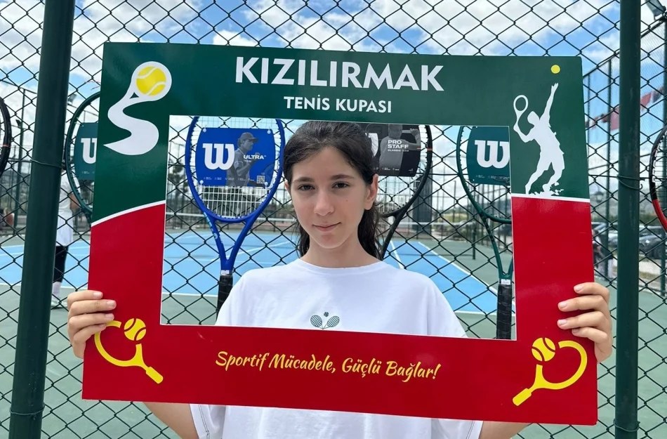 Kırıkkale’de Bir İlk: Kızılırmak Tenis Turnuvası Görkemli Bir Kapanışla Sona Erdi