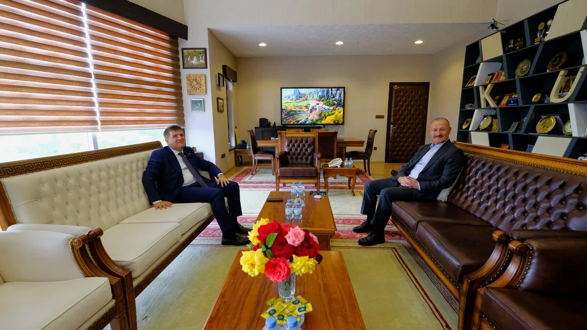 Kırıkkale’de Kamu-Üniversite İş Birliği Güçleniyor: Vali Sarıibrahim’den Rektör Aslan’a Ziyaret