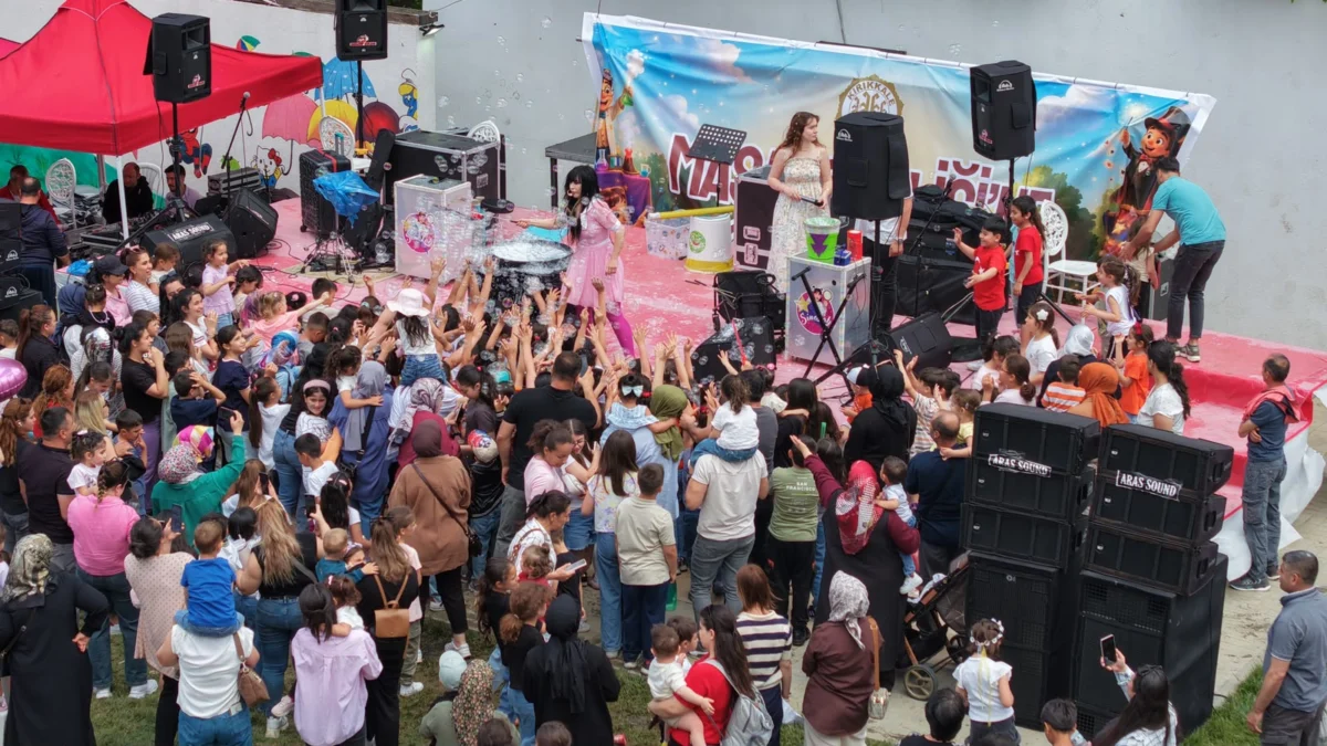 Kırıkkale’de Masal Şenliği Coşkusu: Büyük Şehir Parkı Festival Alanına Döndü