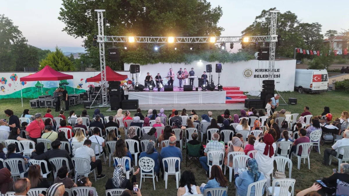 Kırıkkale’de Nostalji Rüzgarı: “Ustalara Saygı” Konseri Büyük İlgi Gördü