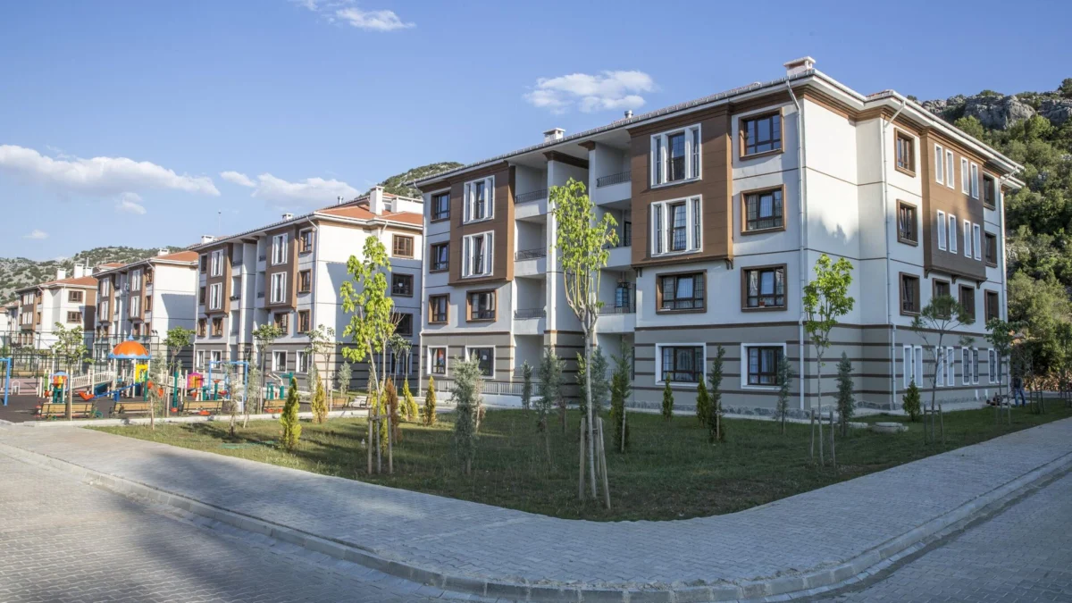 Kırıkkale’de TOKİ Heyecanı Başladı: 85 Konut Satışa Sunuldu! Kura Yok, İkamet Şartı Yok! TOKİ Evleri Başvuru Şartları Netleşti