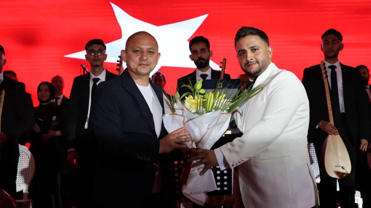 Kırıkkale’de Türkü Rüzgarı: Belediye Korosu İlk Konseriyle Büyüledi