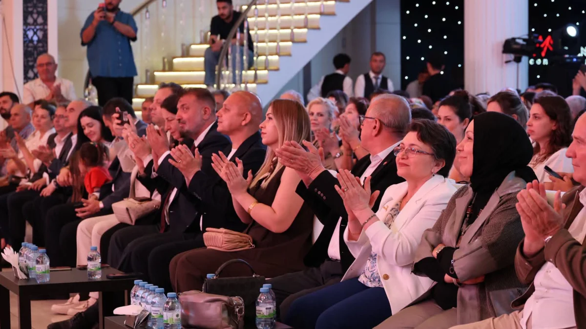 Kırıkkale’de Türkü Rüzgarı: Belediye Korosu İlk Konseriyle Büyüledi