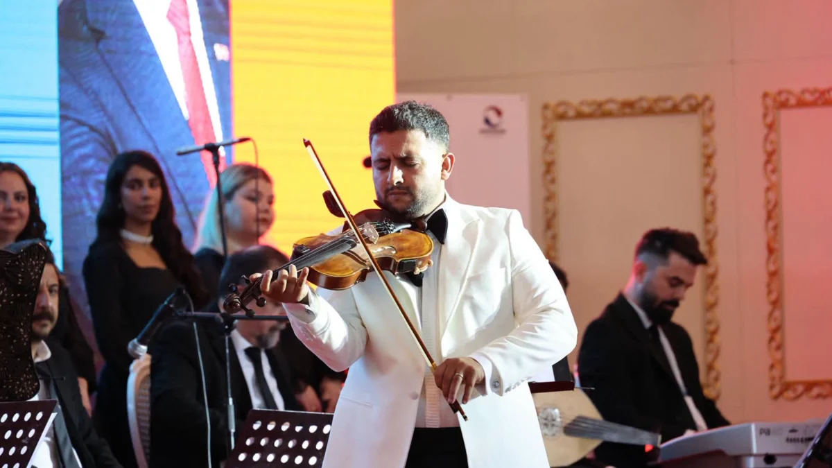 Kırıkkale’de Türkü Rüzgarı: Belediye Korosu İlk Konseriyle Büyüledi