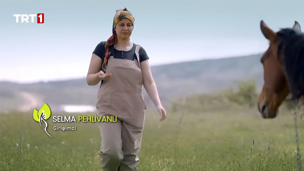 Kırıkkaleli Selma’nın İlham Veren Hikayesi TRT Ekranlarında: Resim Öğretmenliğini Bıraktı, Köyünde Çiftçi Oldu!