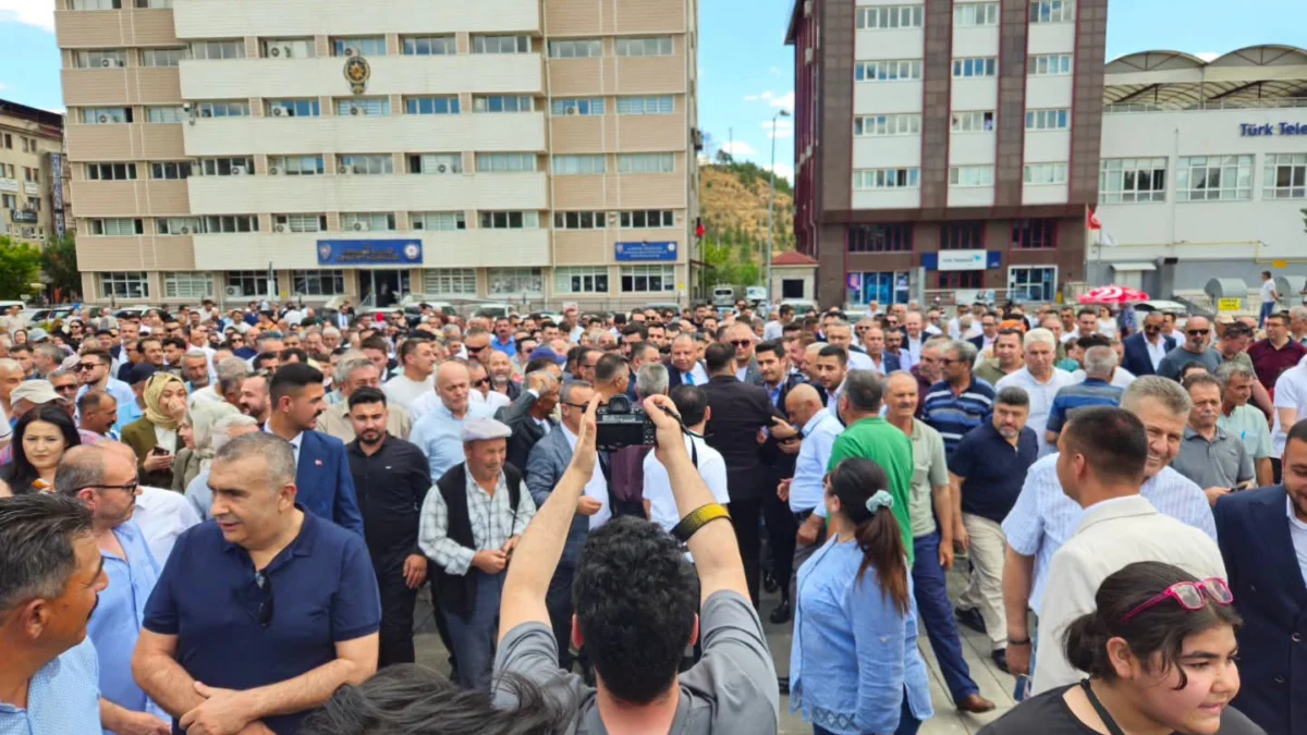 Halil Öztürk’ten MHP Kırıkkale Teşkilatına Hayırlı Olsun Ziyareti