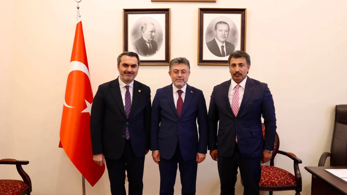 AK Parti Kırıkkale Milletvekili Kaplan ve Başkan Özçelik’ten Ankara Çıkarması: Karakeçili İçin Bakan Yumaklı İle Görüştüler
